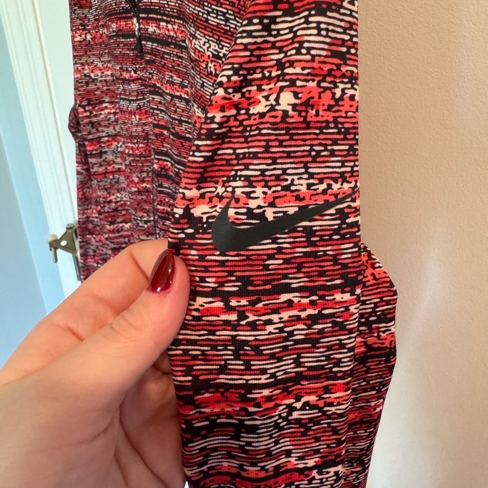 Nike Pro Dri-FIT Red and Black Top, medium - Picture 3 of 7